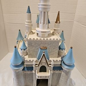 Retired Disney Parks Cinderella Castle Playset ... Sounds Works!!!